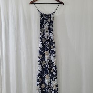 Avec Maxi Dress with Slit & Ruched Top in Blue & White Floral Print Size S